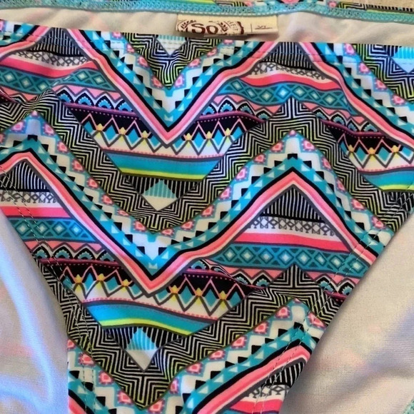 So Tribal Design Bikini Bottoms - Picture 2 of 6